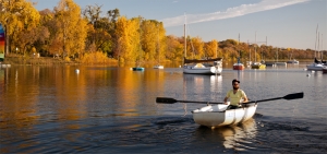 boating_on_lake_Calhoun